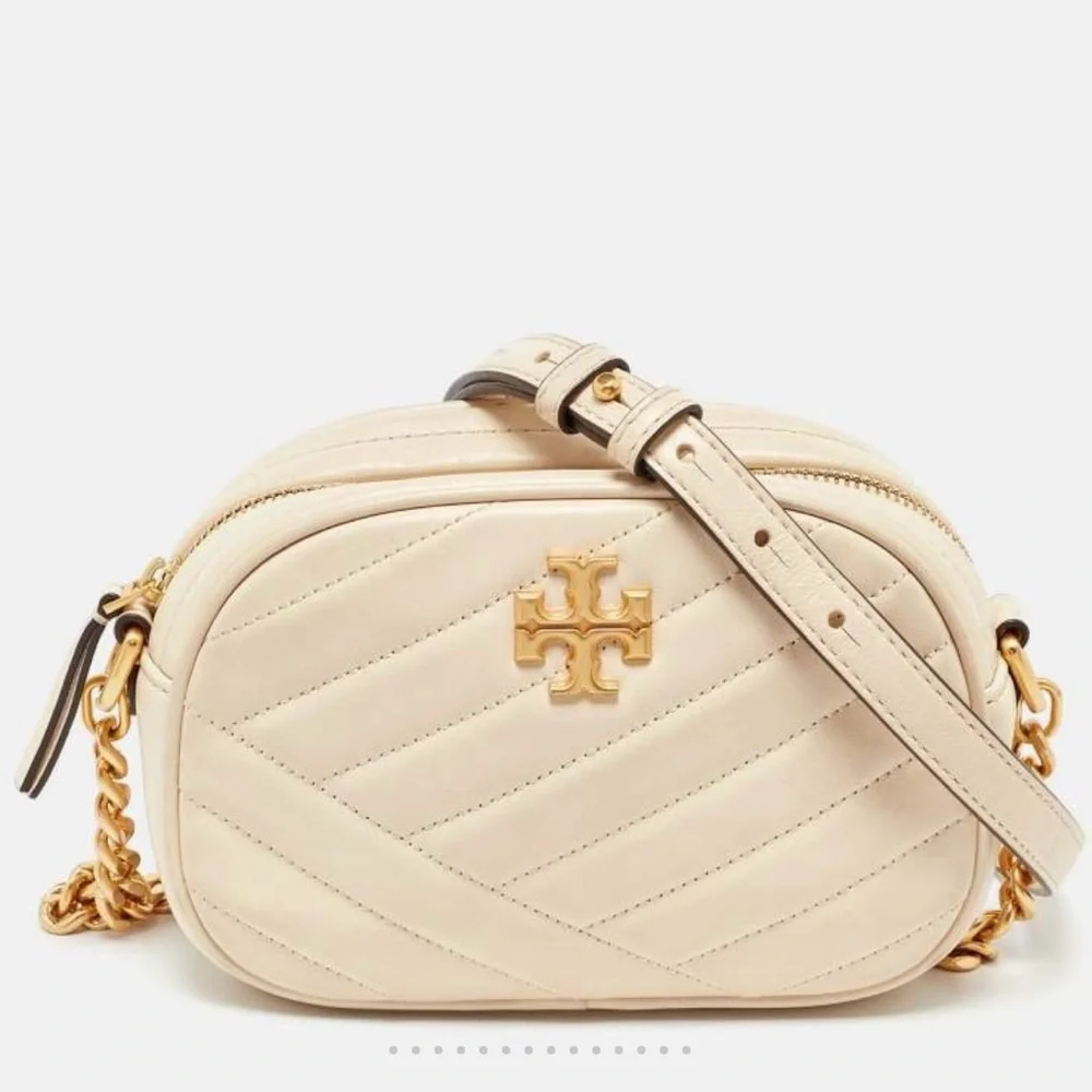 Tory Burch Crossbody Bag ๐ - Picture 1 of 7